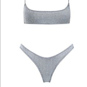 ISO TRIANGL BIKINIS!! Size xs!!